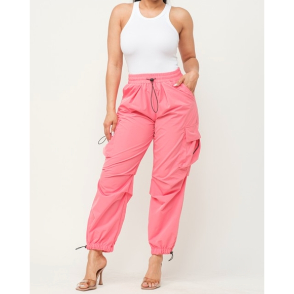 Aventurera (Pink) - Picture 1 of 5